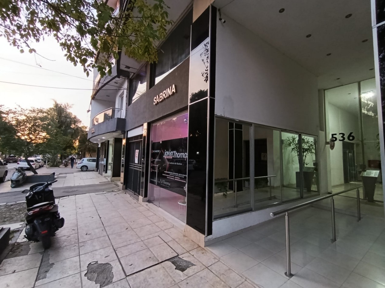 LOCAL COMERCIAL